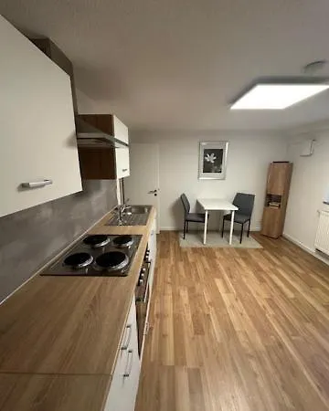 Zentrale Einliegerwohnung In Ruhiger Lage *
